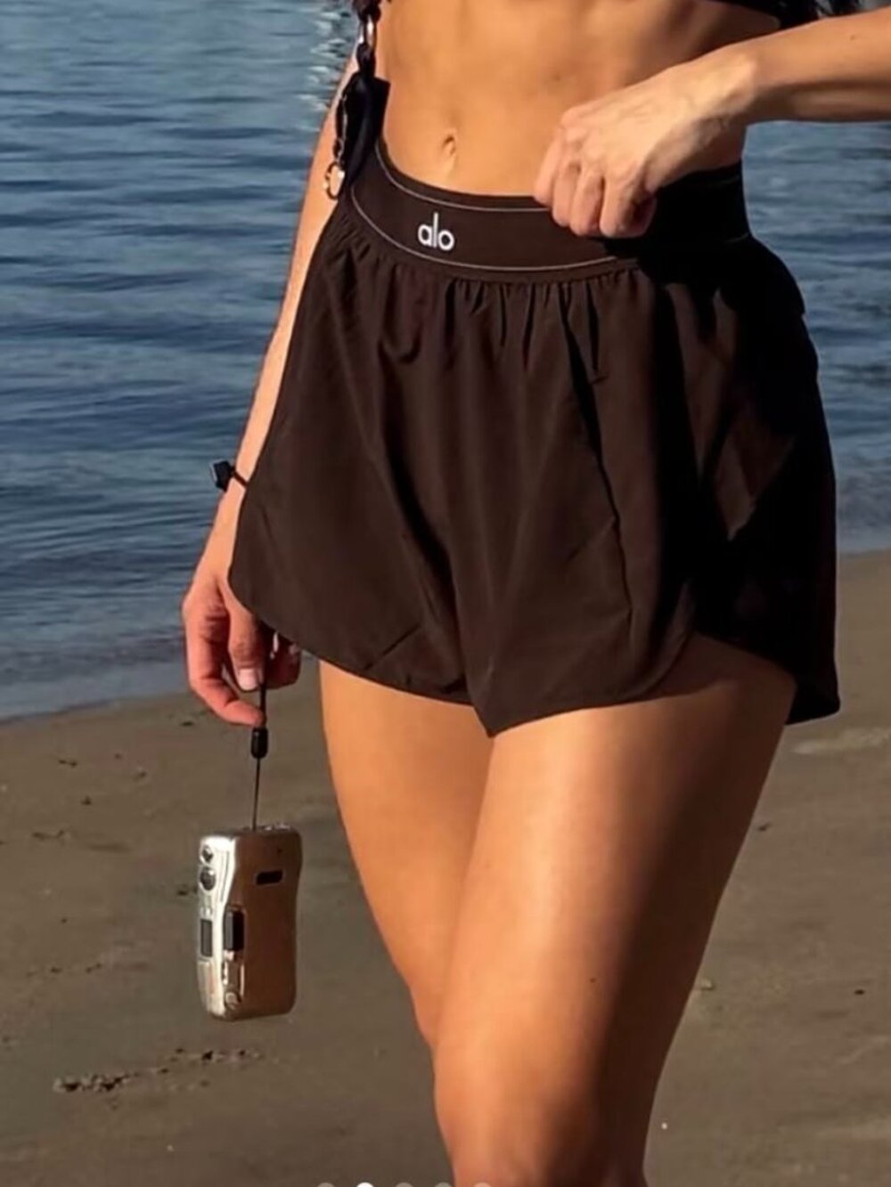 🏷️NWT Alo Yoga Match Point Sports Shorts Black High and Low Rise Fitness Shorts - Picture 2 of 9